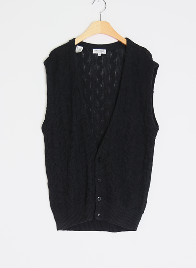 (Made in ITALY) GIORGIO ARMANI knit vest
